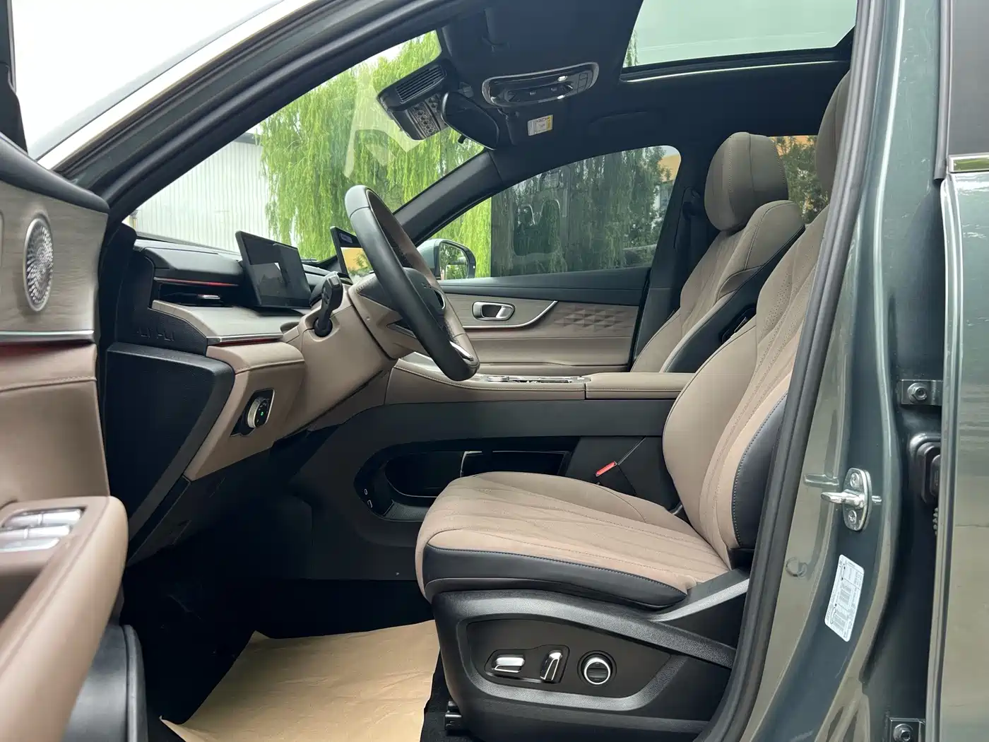 Chery Tiggo 8 PLUS 2024 2025 290TGDI DCT Premium 5-seater