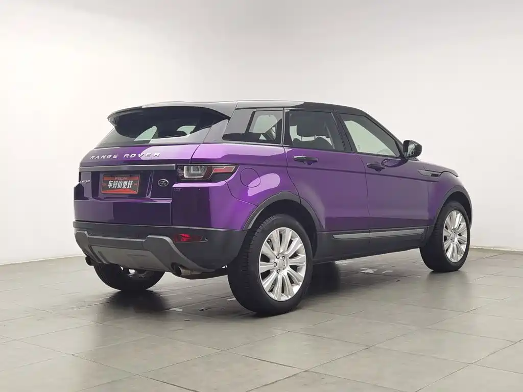 صورة 2 - Land Rover Range Rover Evoque
