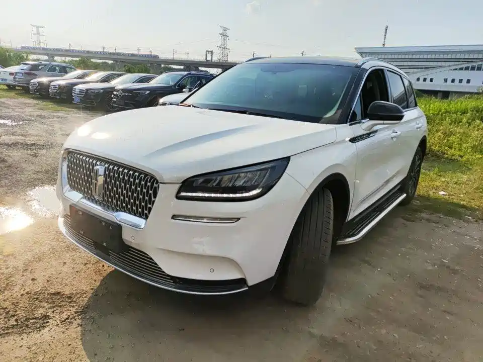 LINCOLN ADVENTURER