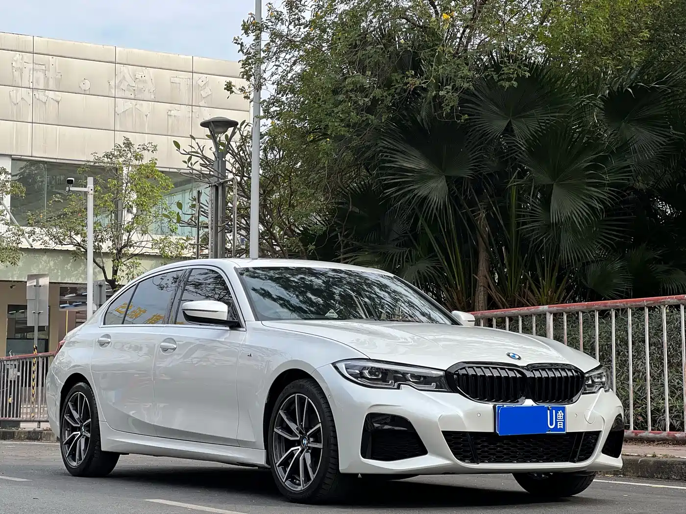 BMW 3 Series 2021 Second Facelift 325Li M Sport Package фото 20