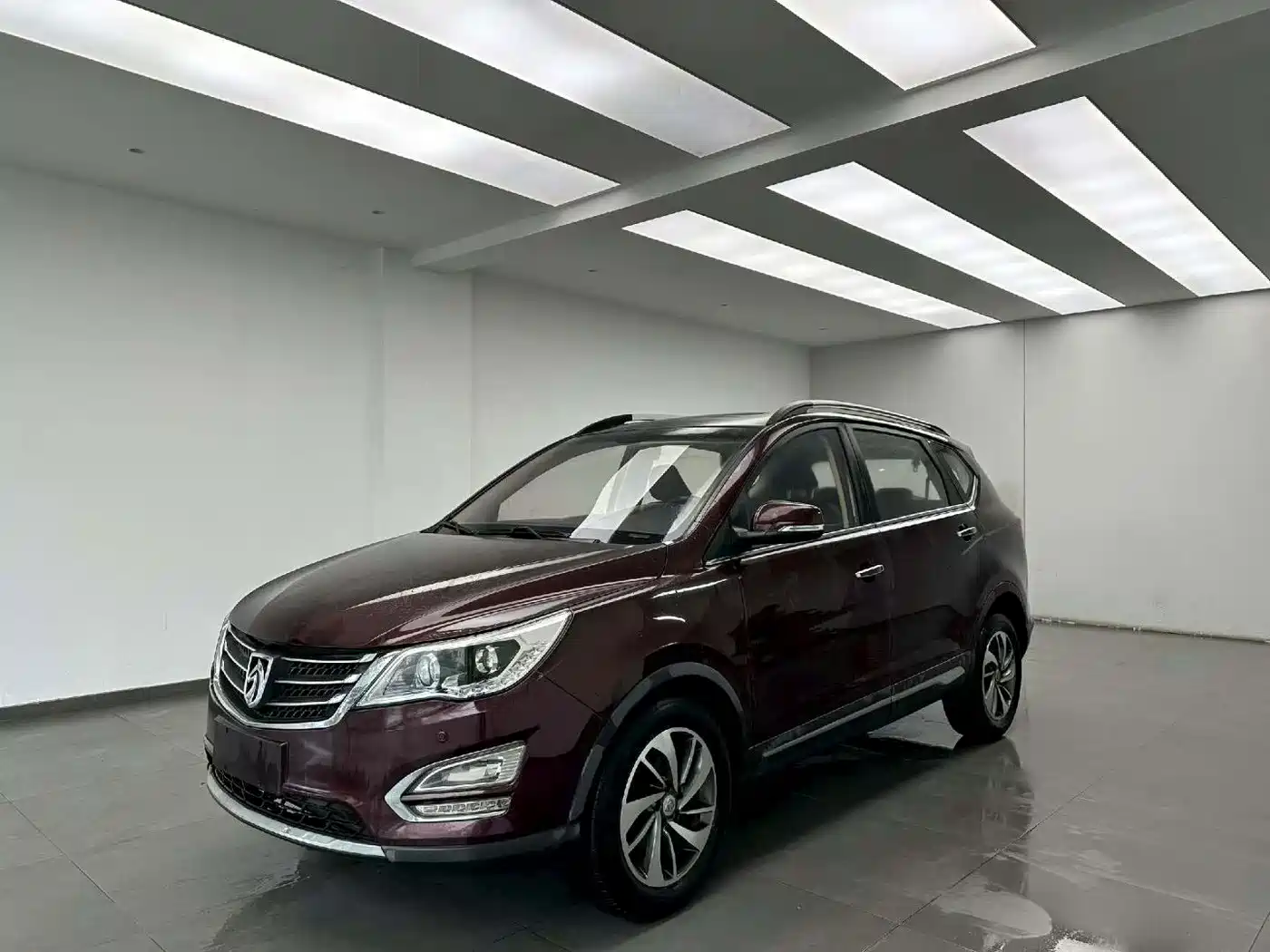 Baojun 560 2015 2015 1.8L Manual Luxury