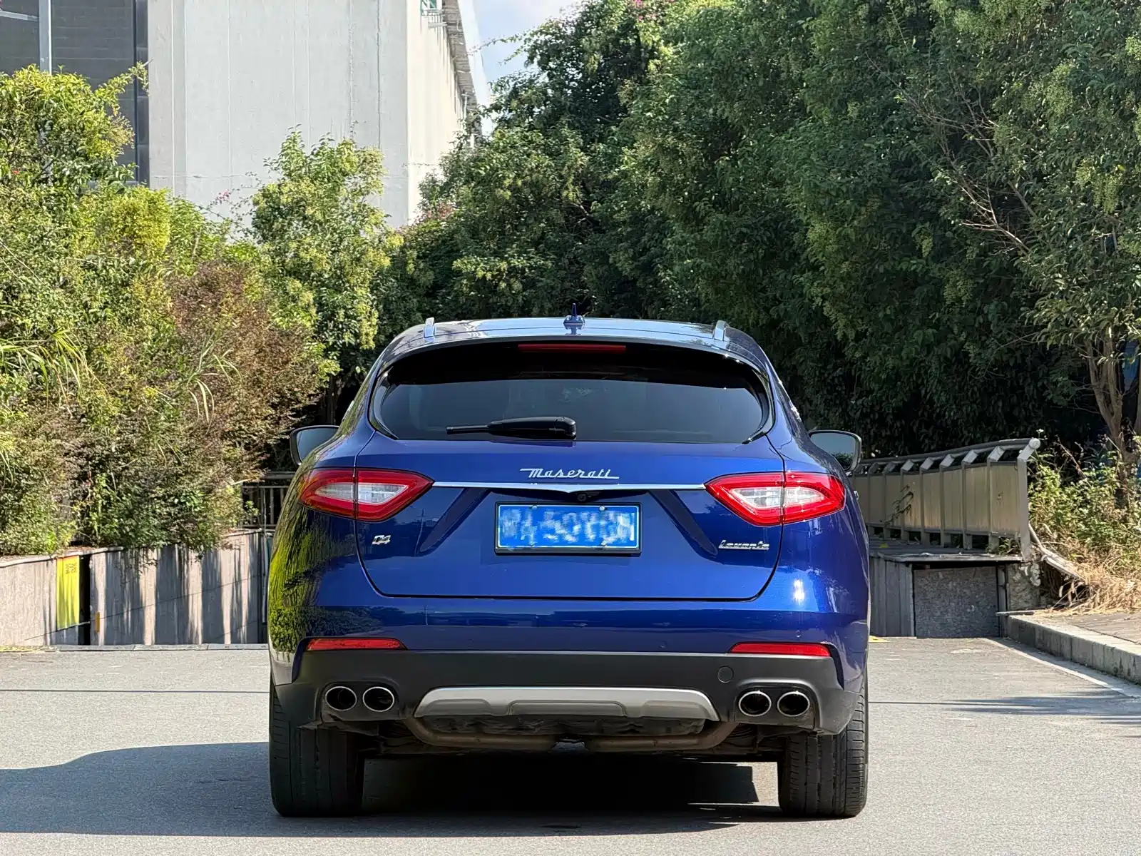 Photo 8 - Maserati Levante