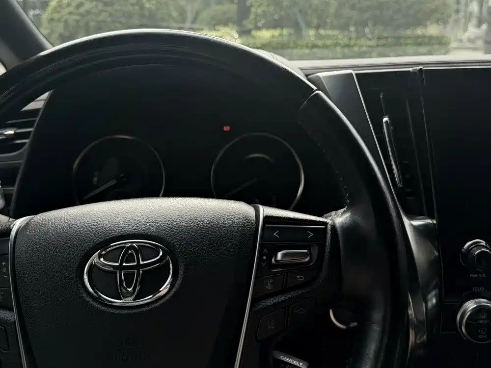 Toyota Vellfire 2021 2021 Crown Hybrid 2.5L HV Premium Edition