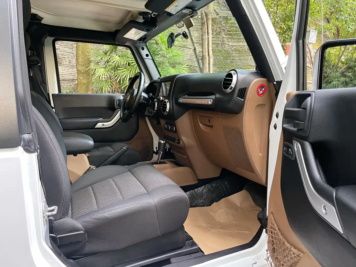 Jeep Wrangler 2011 2011 3.8L Rubicon 2-Door