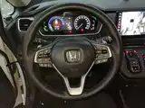Photo 15 - Honda Odyssey