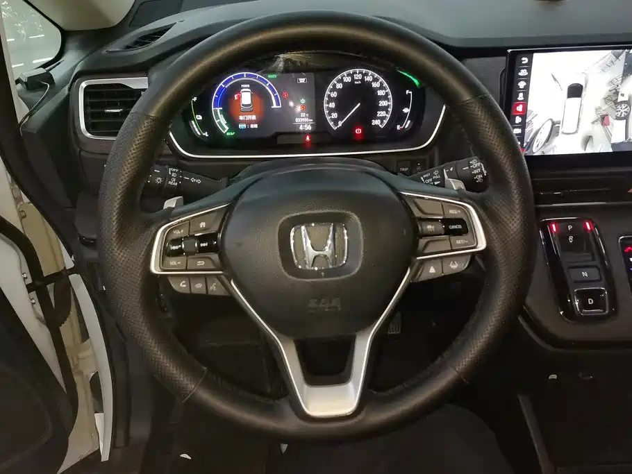 Photo 15 - Honda Odyssey