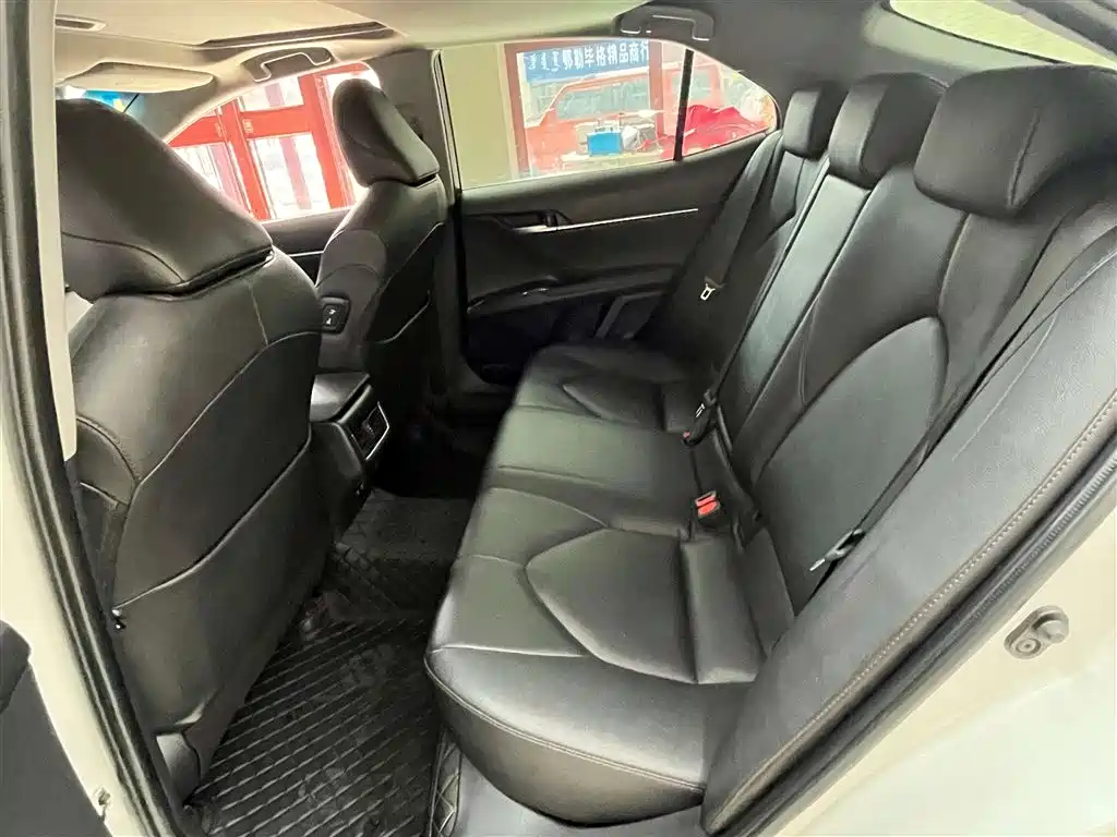 Toyota Camry 2021 2.0G Luxury Edition фото 17
