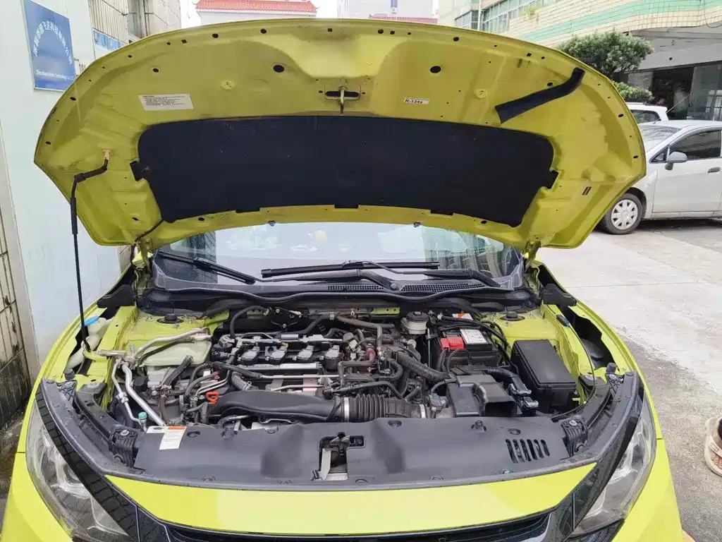 Фото 3 - Honda Civic