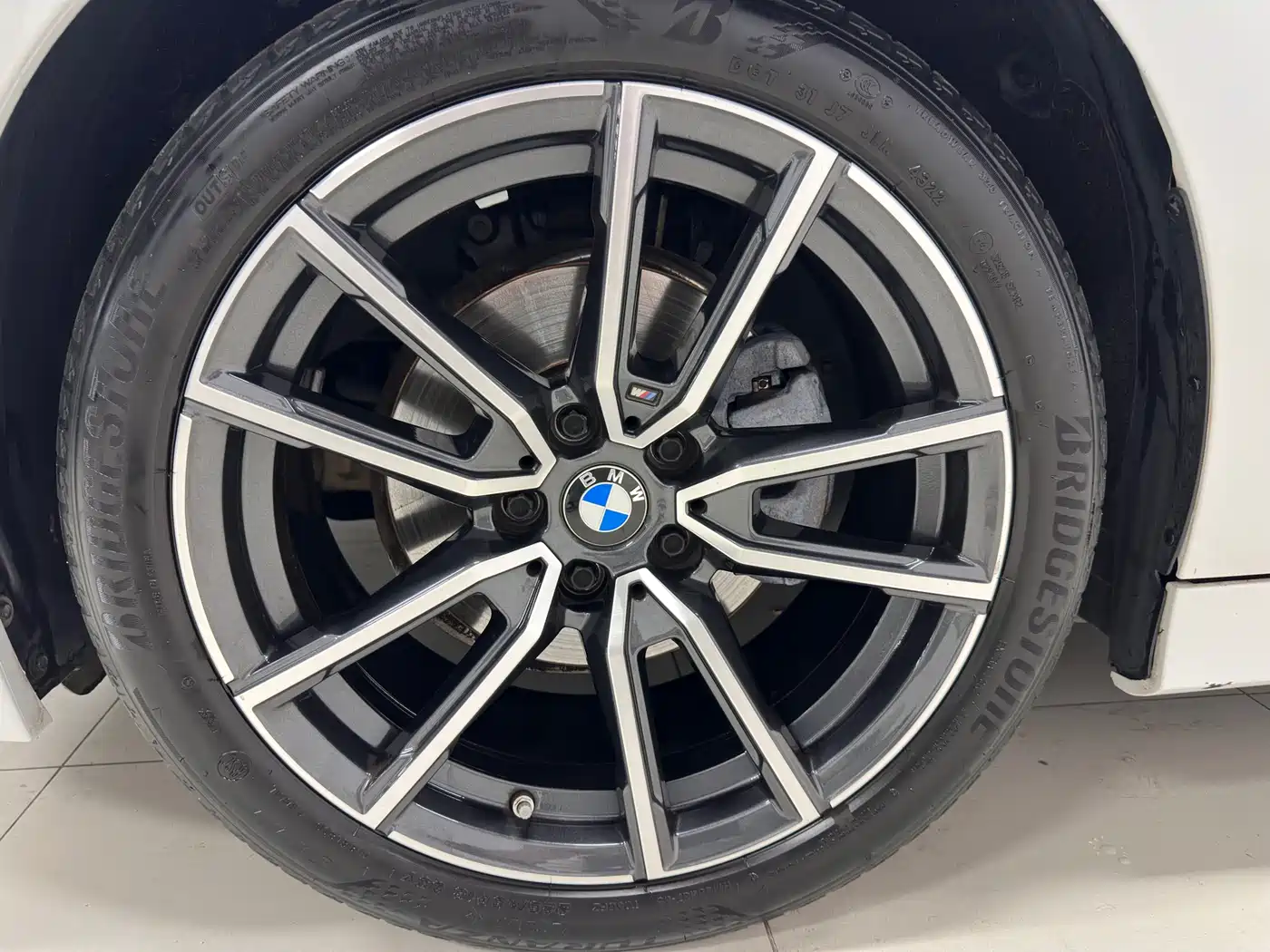 BMW 3 Series 2023 320Li M Sport Package фото 25