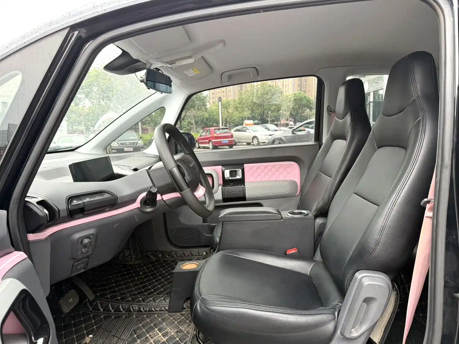 Фото 6 - Baojun E300