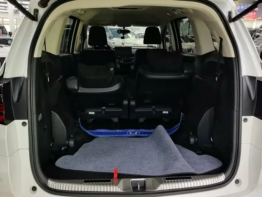 Photo 4 - Honda Odyssey