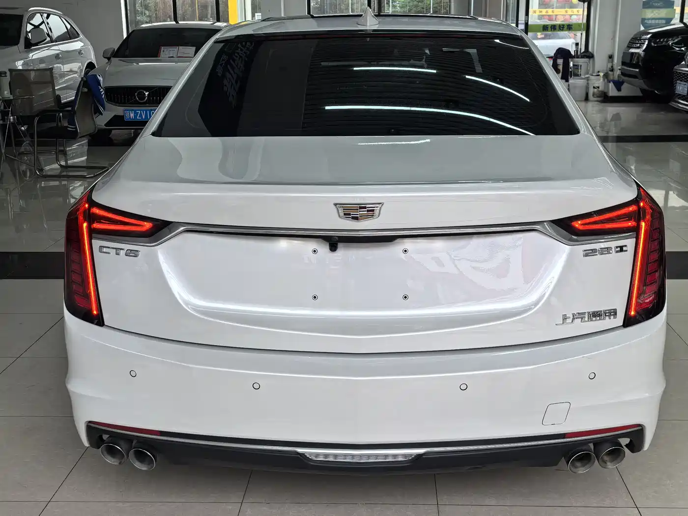 CADILLAC CT6