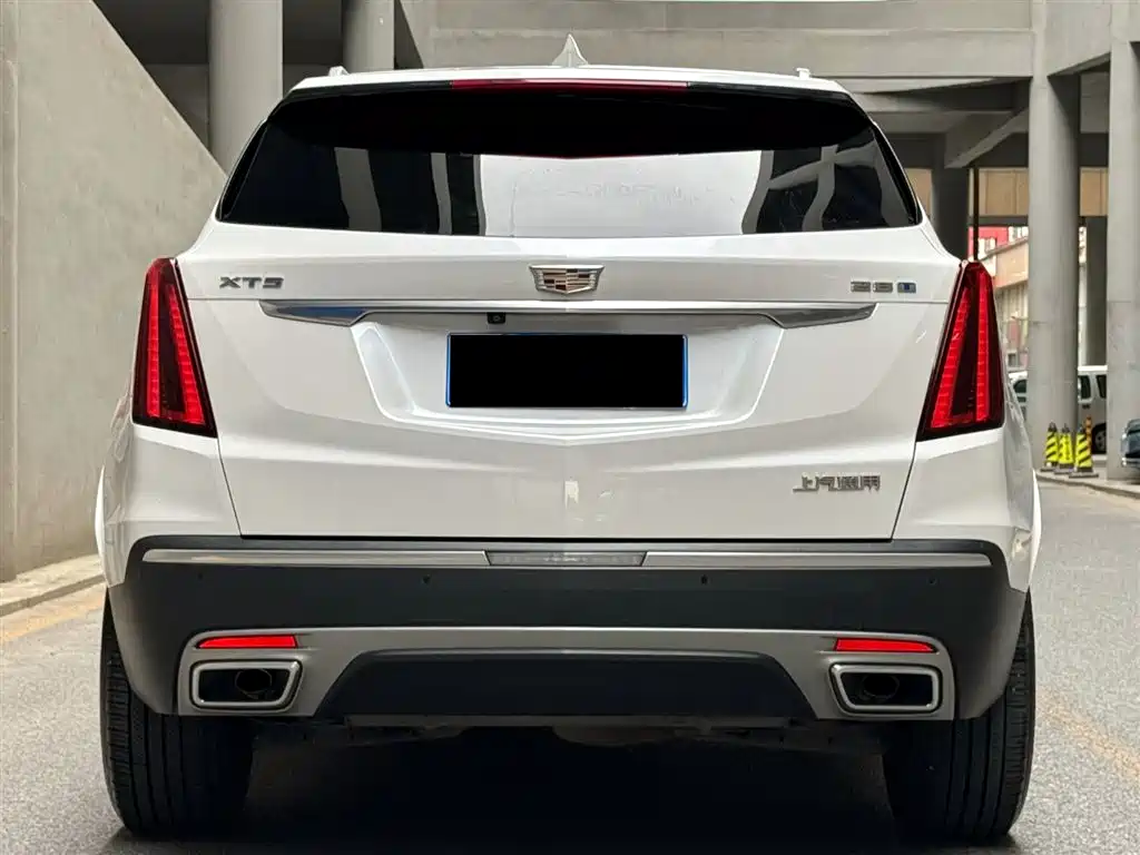 CADILLAC XT5