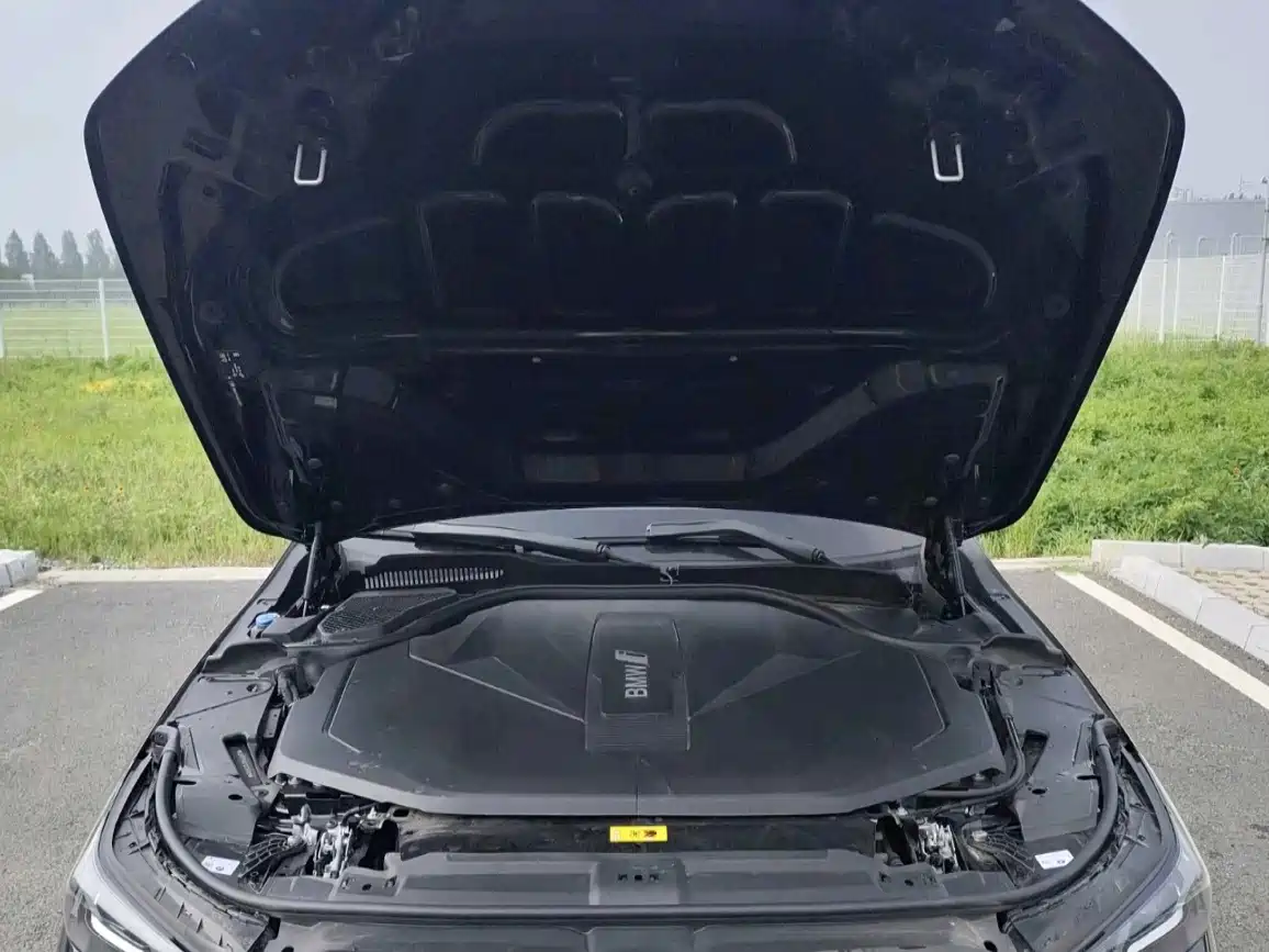 BMW i5 2025 2025 eDrive 35L M Sport Package