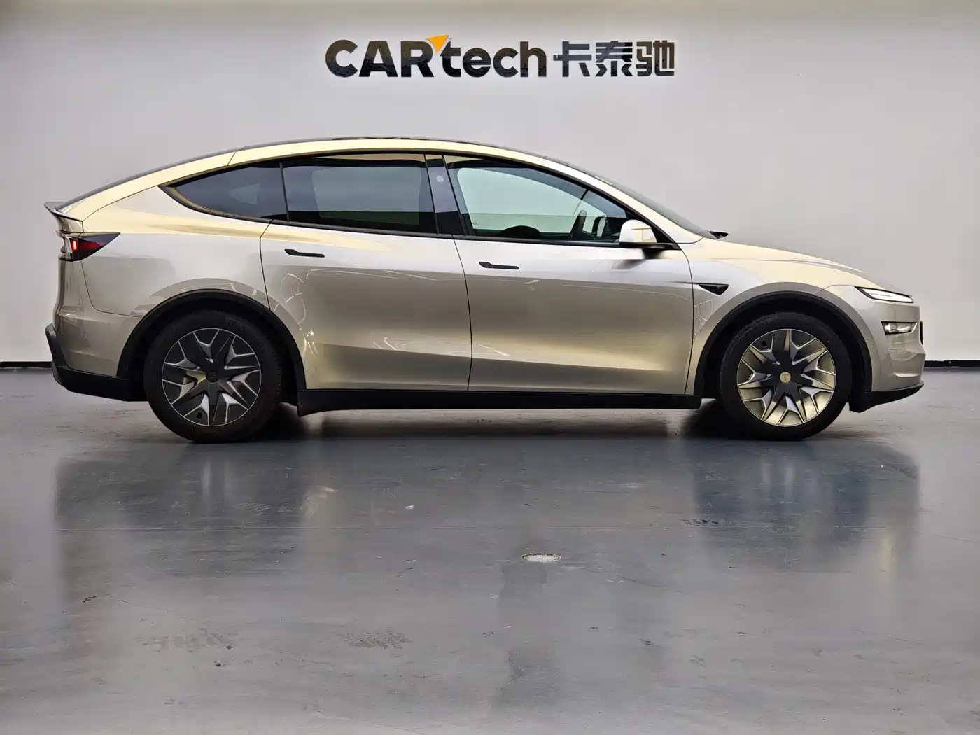 Tesla Model Y L 2026 2025 Facelift Long Range AWD
