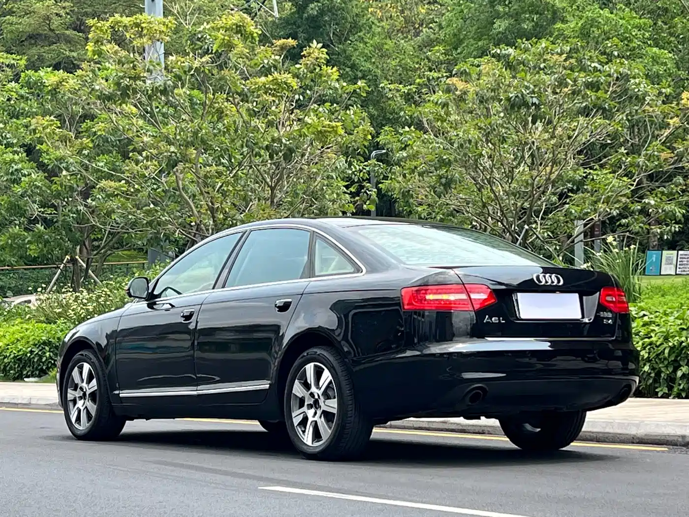 Audi A6L 2010 2.4L Technology фото 18