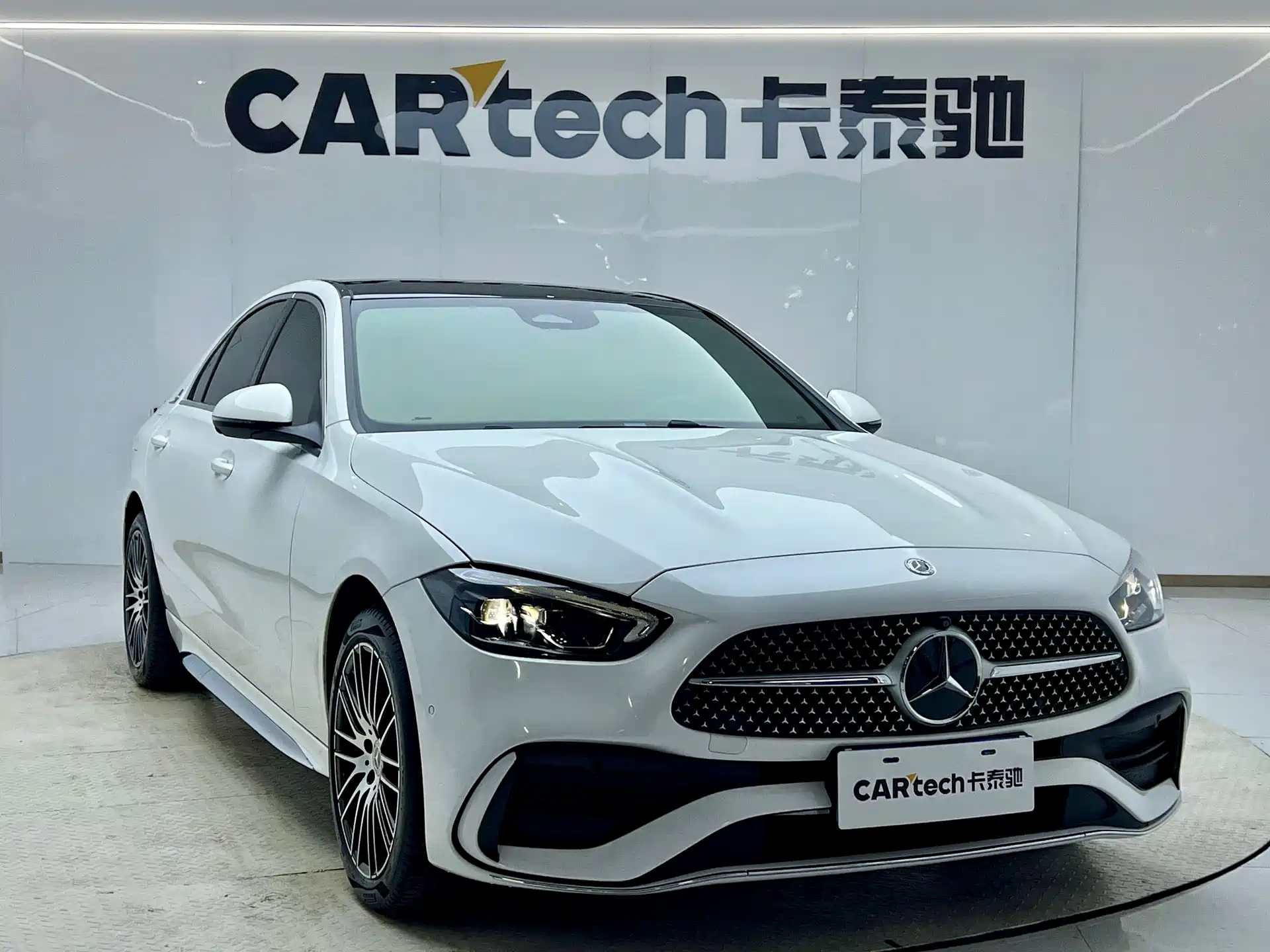 Фото 7 - Mercedes-Benz C-Class