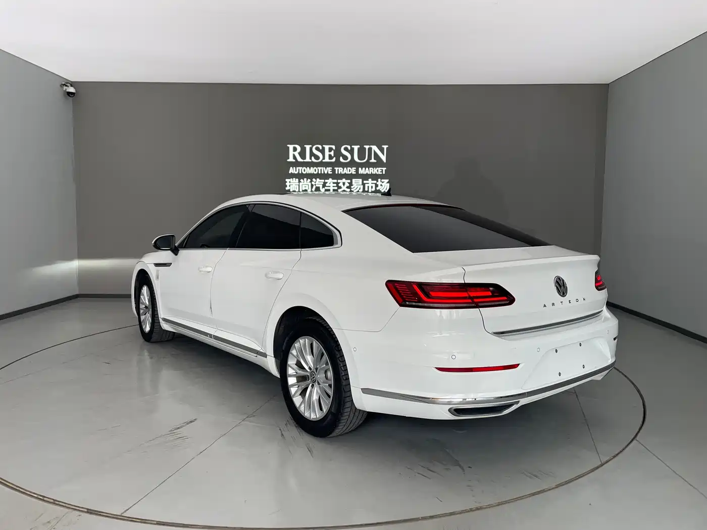 Volkswagen FAW-Volkswagen CC 2019 330TSI Charming Appearance (China V) фото 9
