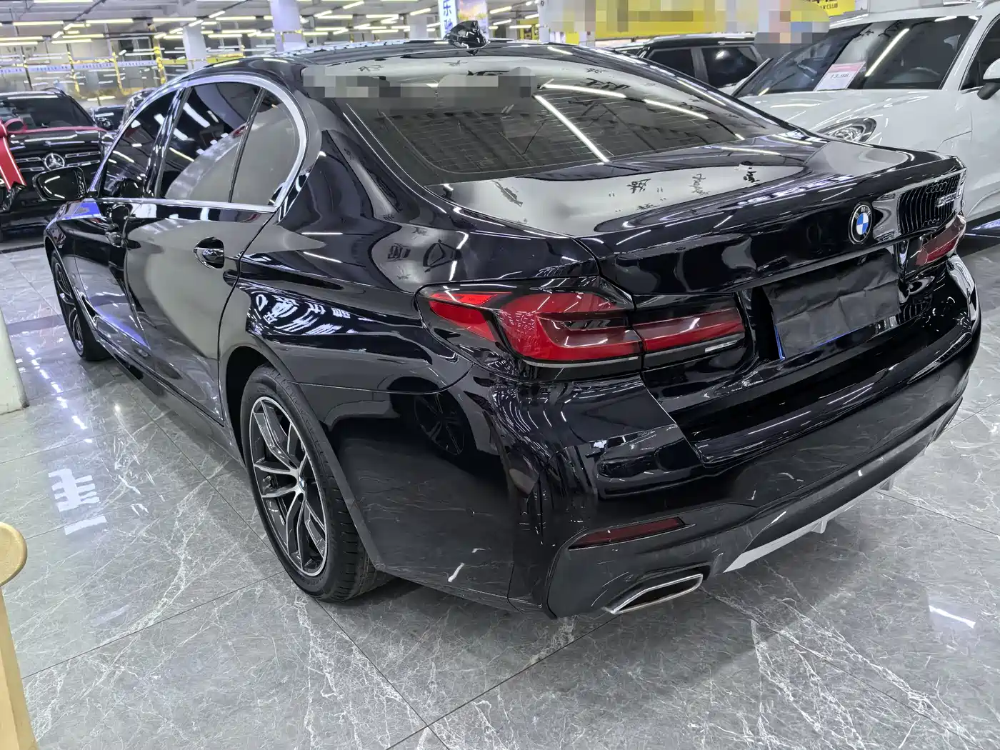 BMW 5 Series 2021 525Li M Sport Package фото 4