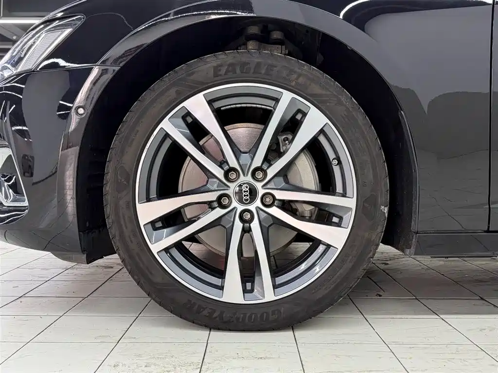 Audi A6L 2024 45 TFSI Premium Elegance фото 16