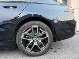 Фото 7 - BMW i5
