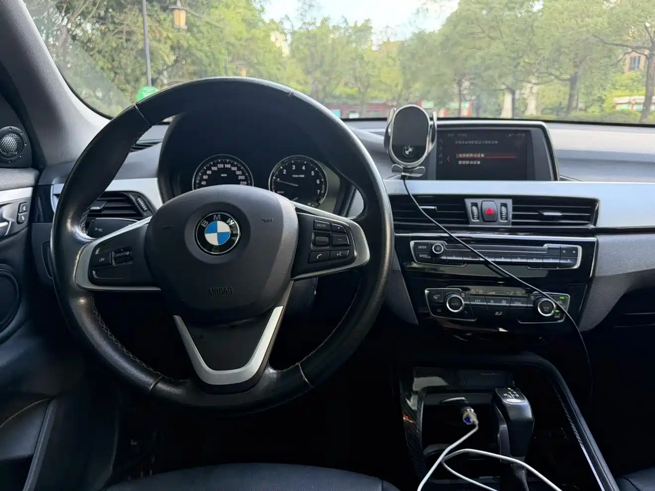 BMW X1 2018 sDrive18Li Fashion Model фото 7