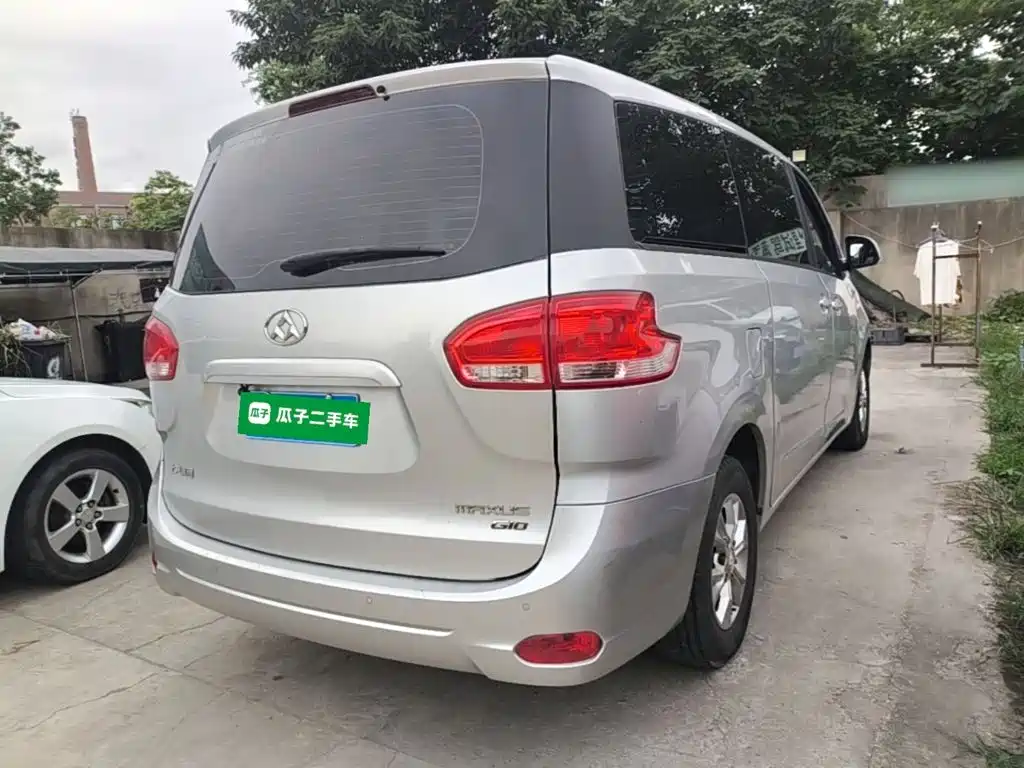 SAIC Maxus Maxus G10 2016 2014 Model Year 2.0T Auto Elite