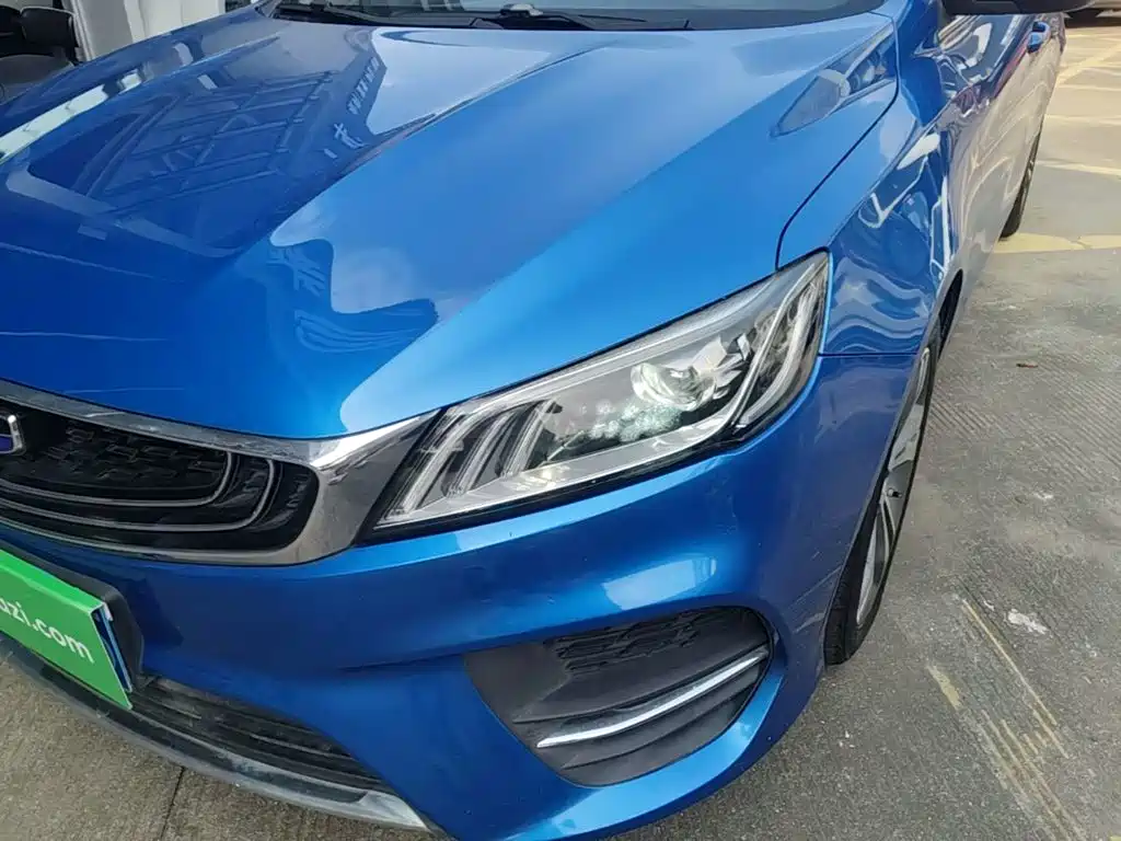Фото 24 - Geely Binrui