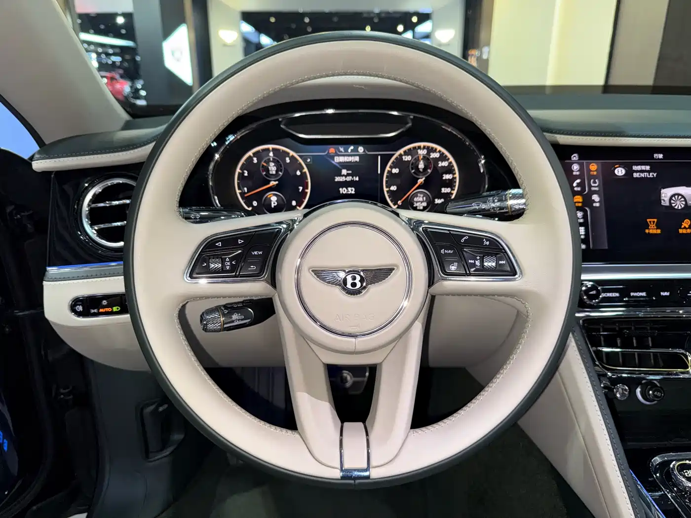 Bentley Flying Spur 2024 2021 4.0T V8 Standard Version