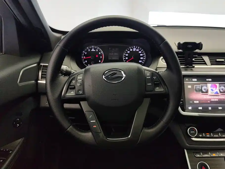 Landwind X7 2017 2015 2.0T Panorama Premium