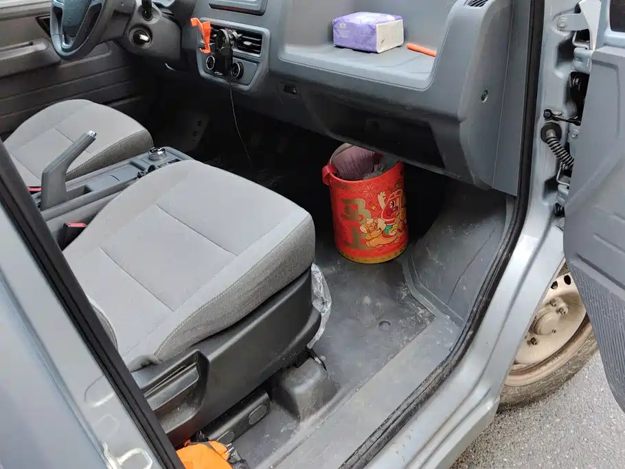 صورة 8 - Wuling Motors Wuling Yangguang