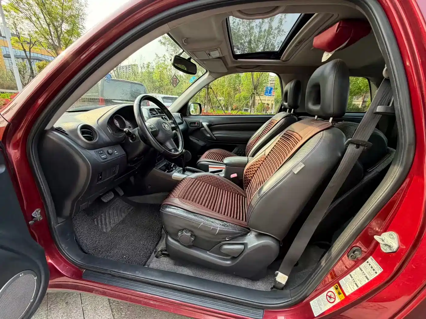 Toyota RAV4 (Import) 2004 Model 2.0 3-Door фото 8