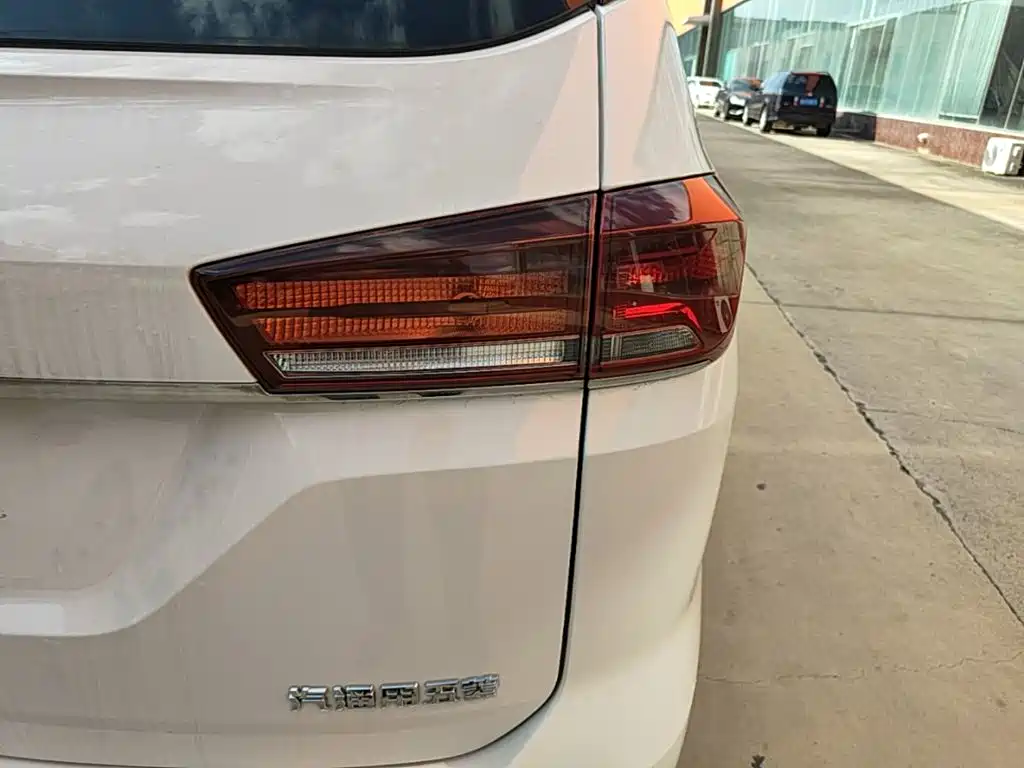 Baojun 360 2019 2018 1.5L Automatic Luxury (China V)