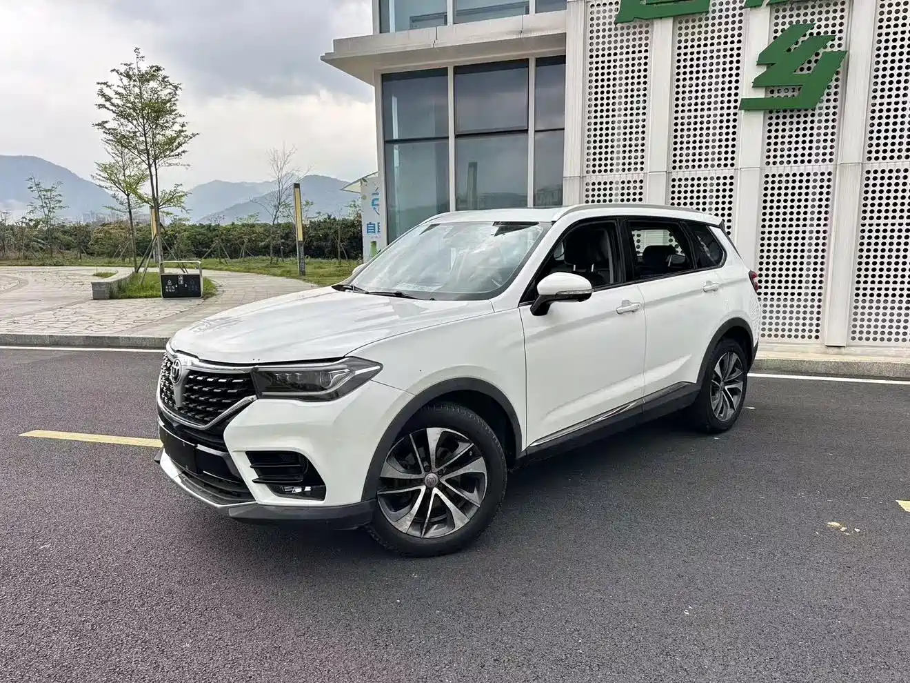 Zhonghua V7 2018 2018 280T DCT Luxury 5-seater