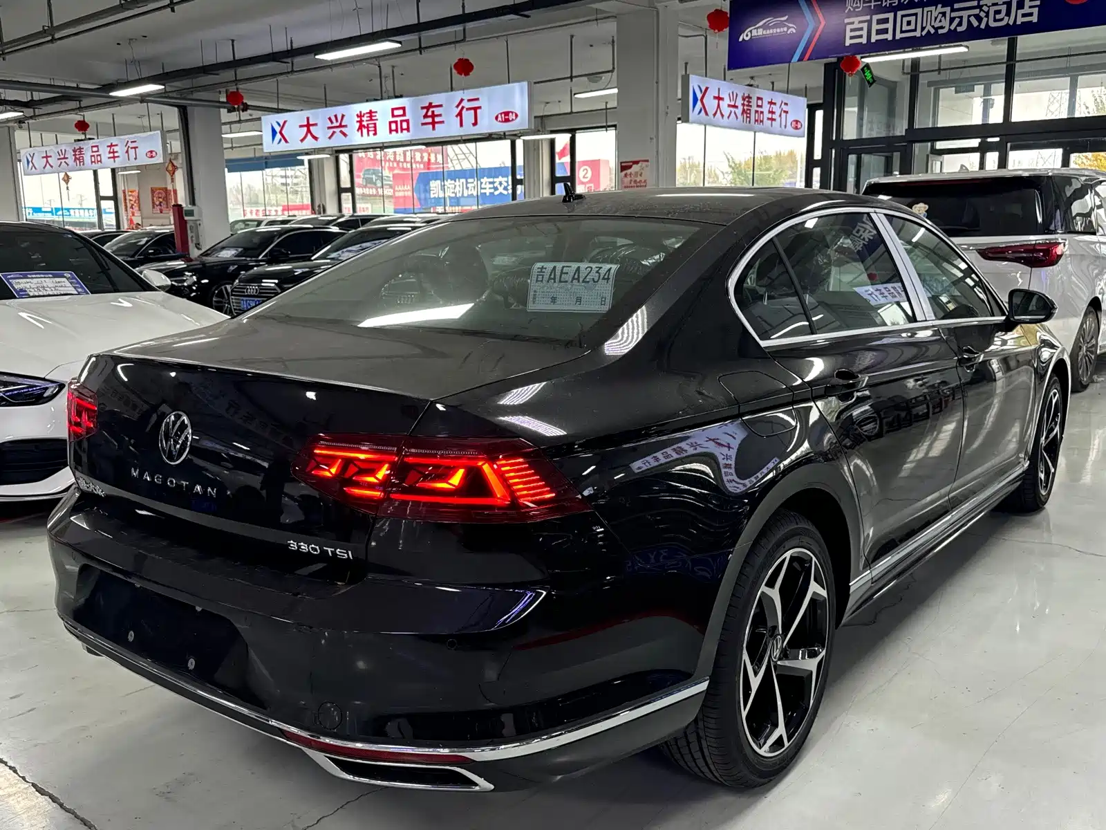 Фото 7 - Volkswagen Magotan