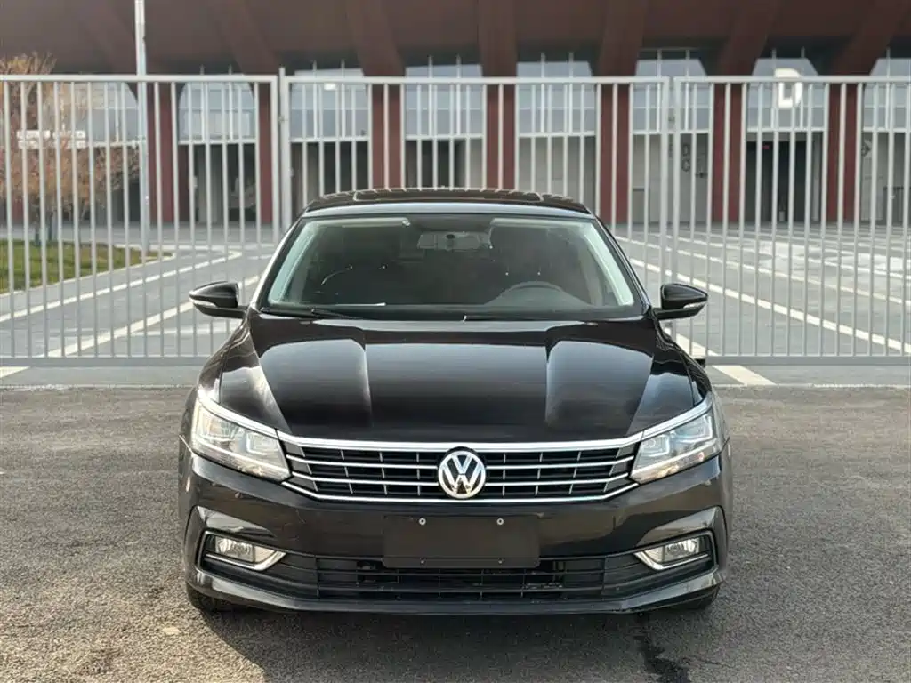 Фото 9 - Volkswagen Passat