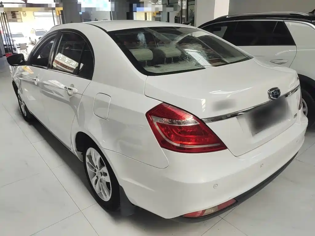 Geely Emgrand 2015 2014 Sedan 1.5L Manual Elite