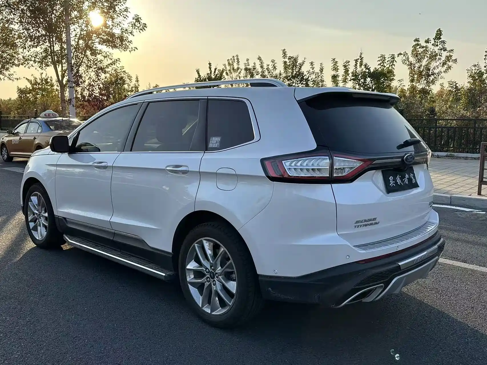 Фото 6 - Ford Edge