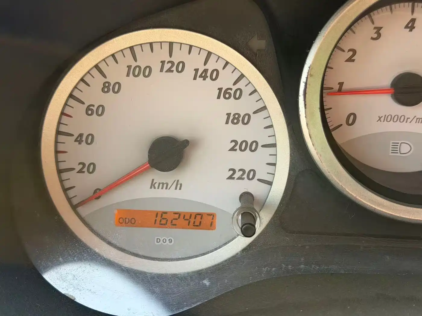 Toyota RAV4 (Import) 2004 Model 2.0 3-Door фото 5
