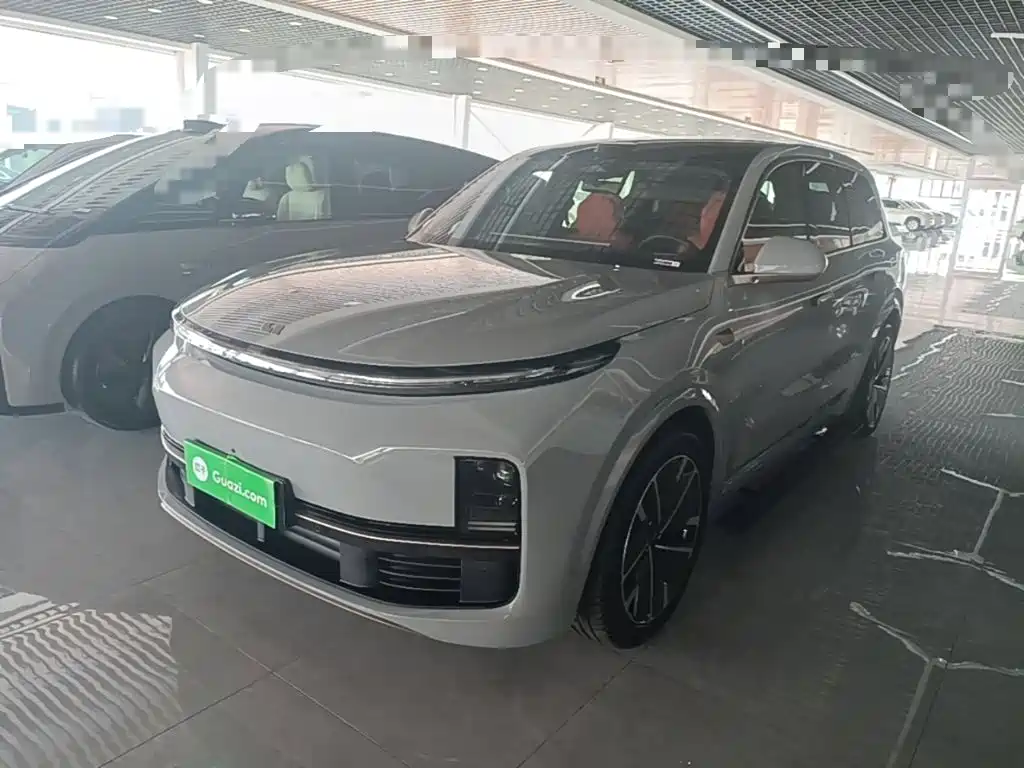 Li Auto L9 2025