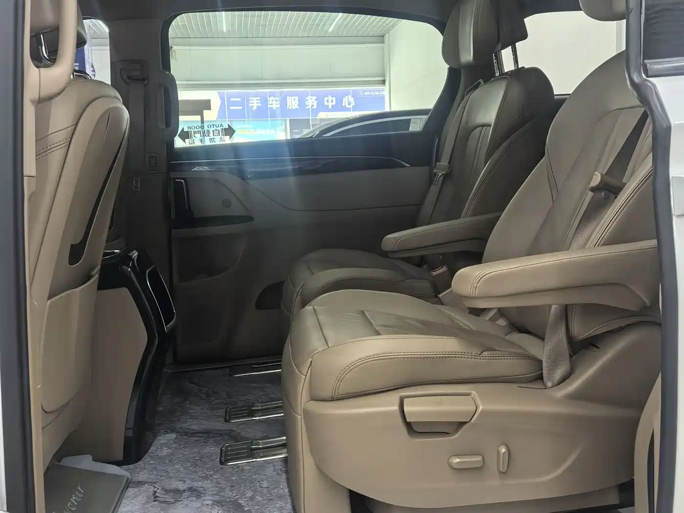 Buick GL8 2018 ES 28T Luxury Type China VI фото 6