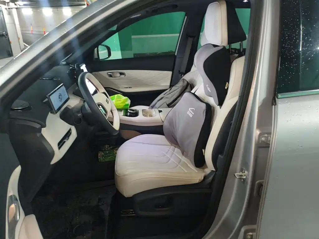 Geely Galaxy Galaxy Starship 7 EM-i 2025 Model 120km Explorer+ Edition фото 8