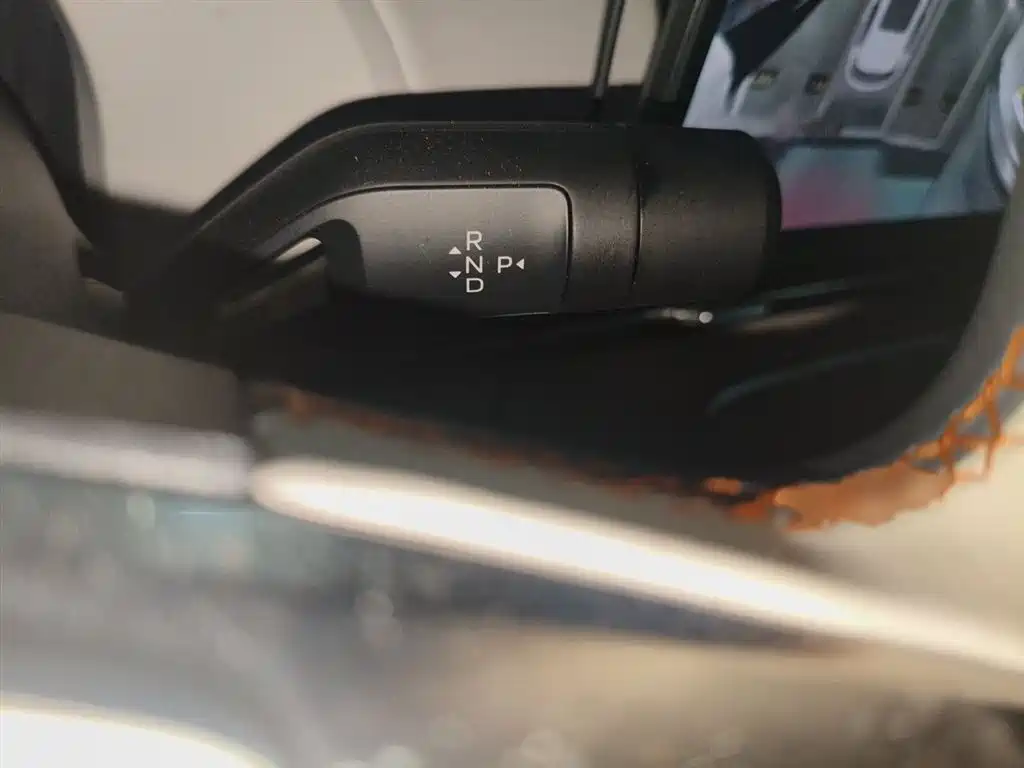 Geely Galaxy Galaxy Starship 7 EM-i 2025 Model 120km Explorer+ Edition фото 7