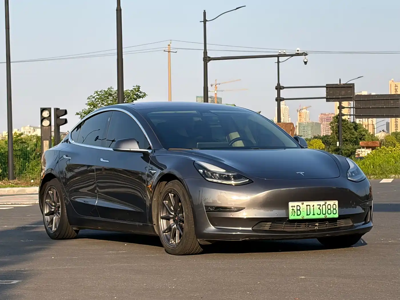 Tesla Model 3 (Import) 2019 2019 Long Range All-Wheel Drive Edition