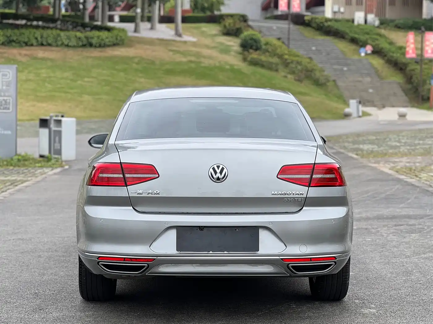 Volkswagen Magotan 2017 330TSI DSG Luxury фото 5