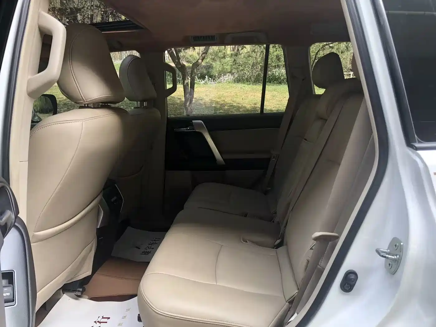 Toyota Prado 2010 4.0L Automatic TX-L фото 12