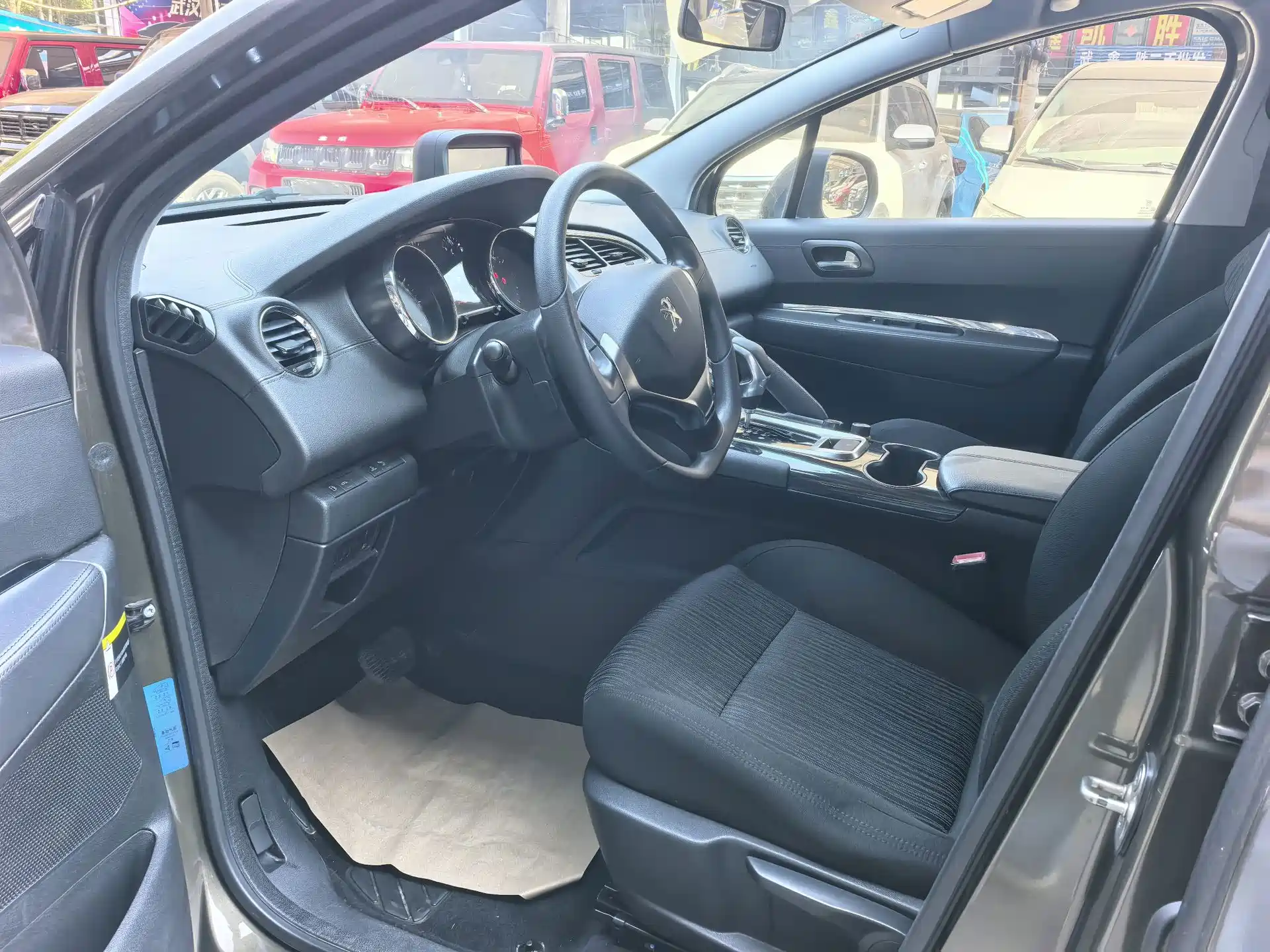 Photo 5 - Peugeot 3008