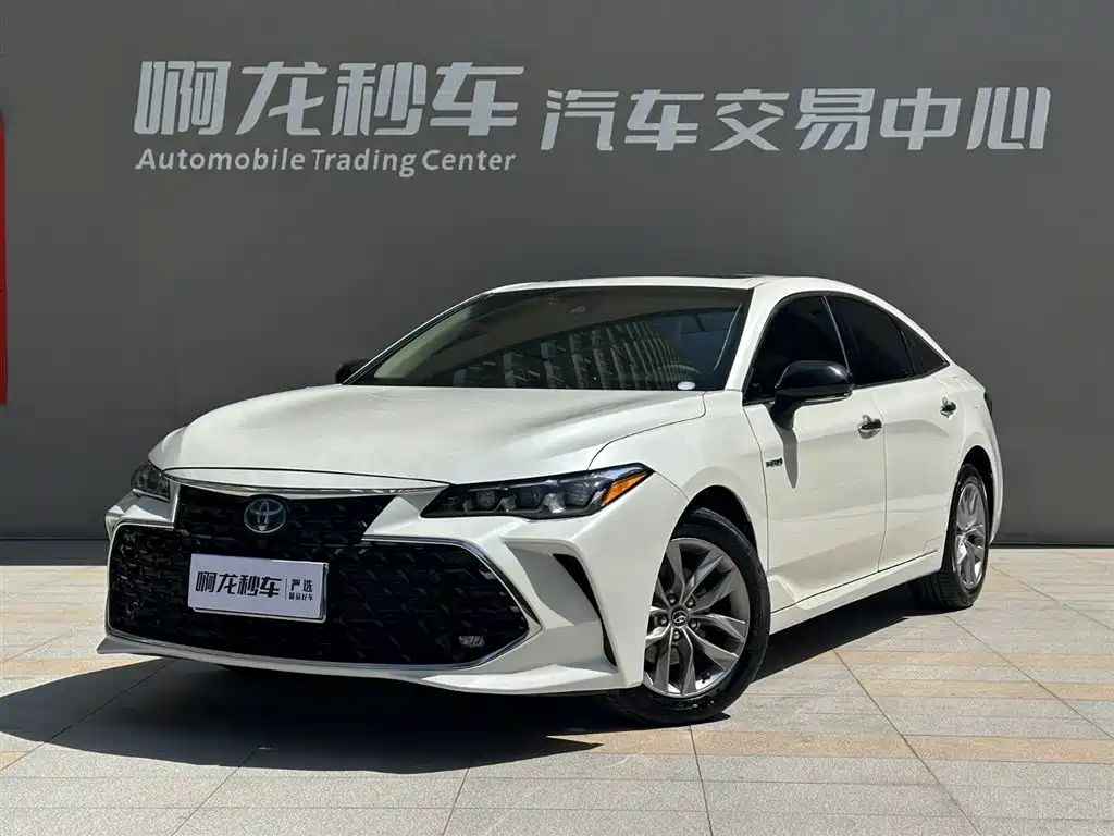 Toyota Avalon 2019 Hybrid 2.5L Luxury Edition China VI фото 2