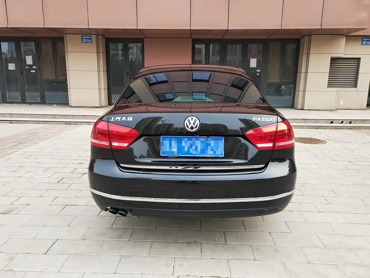 Volkswagen Passat 2015 2.0TSI DSG Prestige Edition фото 5