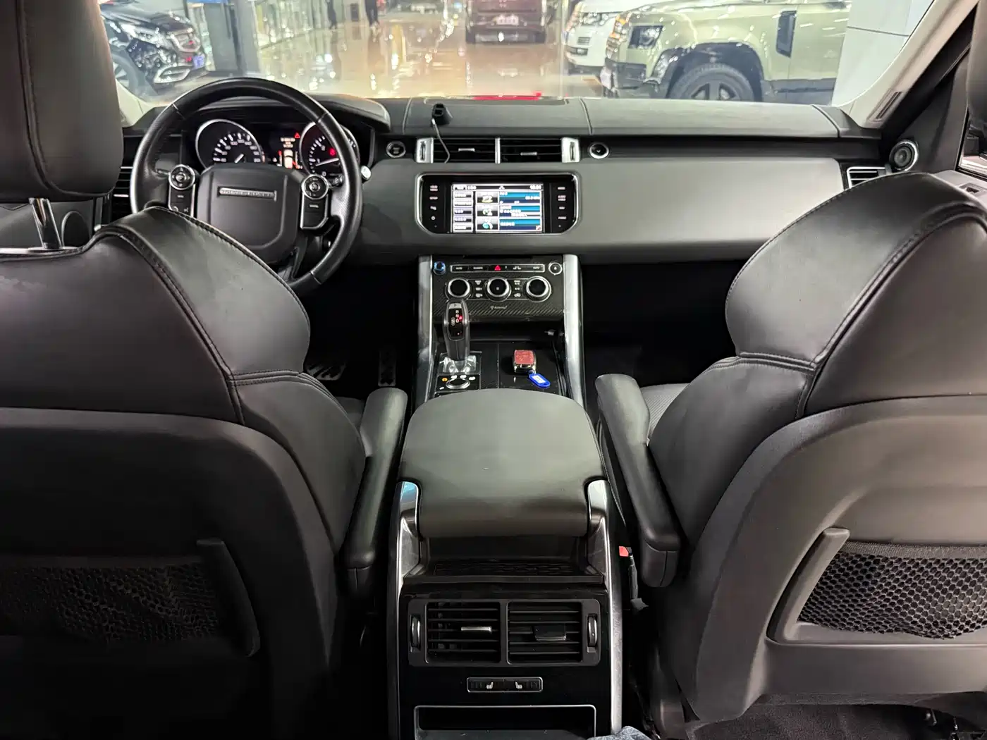Land Rover Range Rover Sport 2016 3.0 SDV6 HSE фото 19